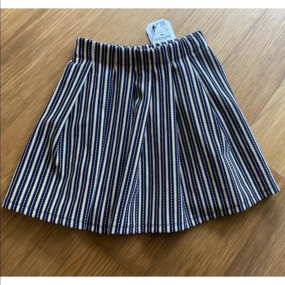 New Zara Girls Collection Stretch Waist Skirt Size 9-10